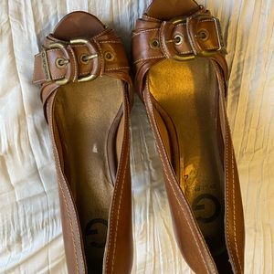 G by Guess brown leather buckle heels 9.5